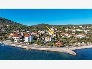 Apartments Luna Vinisce, Size 30.00 m2, Airline distance to the sea 20 m, Airline distance to town centre 500 m