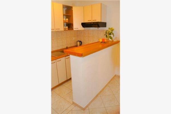 Apartment A1, for 5 persons