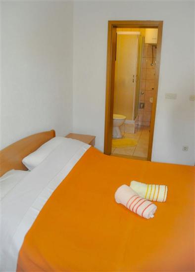 Apartment A2, for 5 persons