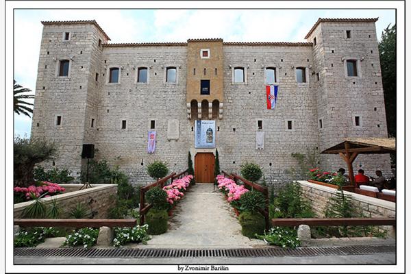 Hiša K1, na 6 osebe