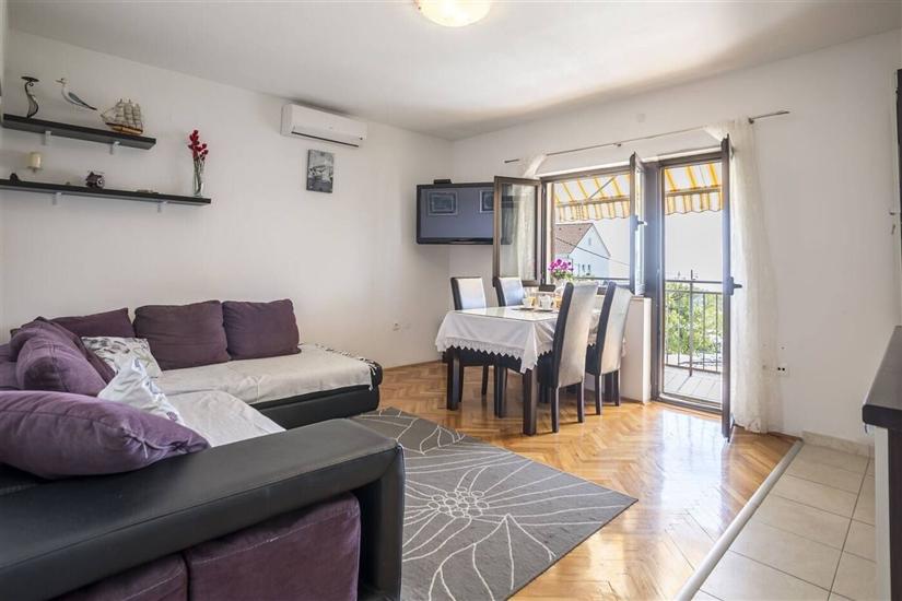 Apartment A2, for 4 persons