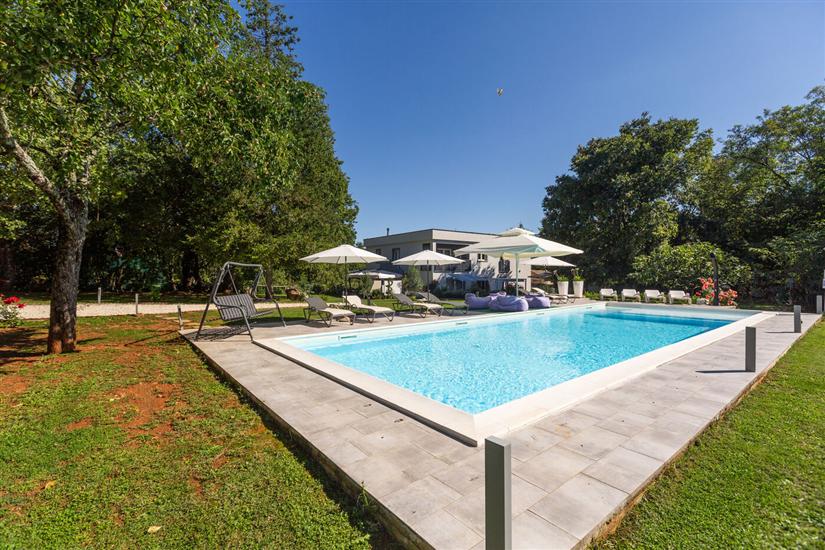 Apartmaji Cetri Hrasta