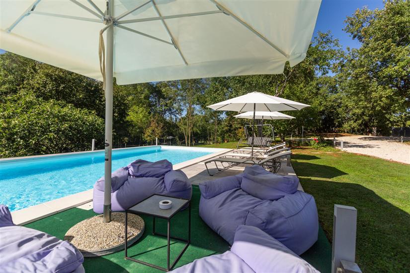 Apartmaji Cetri Hrasta