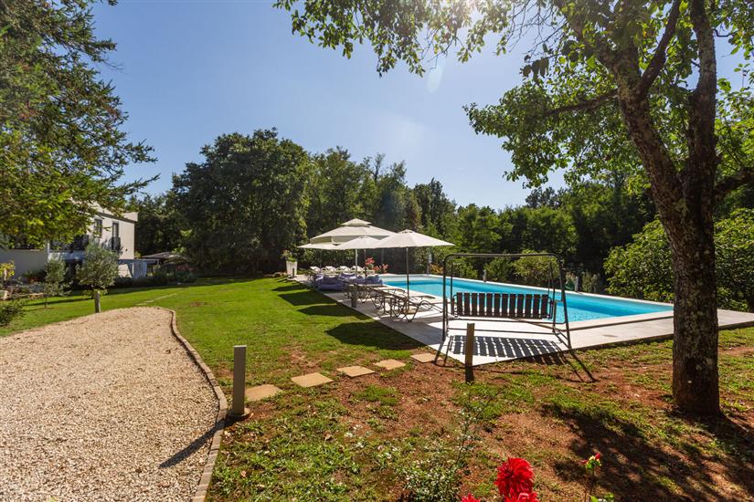 Apartments Cetri Hrasta