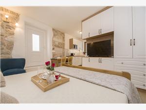 Lägenhet Šibeniks Riviera,BokaRedemptionFrån 1610 SEK