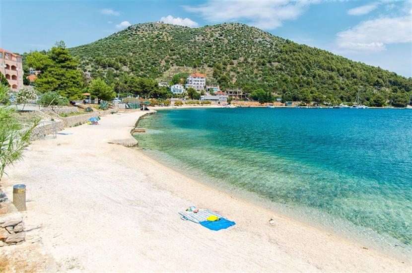 Apartmaji SEA STAR IVANA