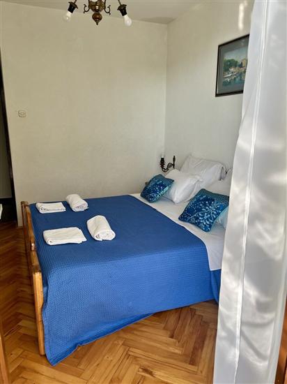 Apartment A4, for 4 persons