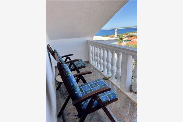 Apartment A6, for 5 persons