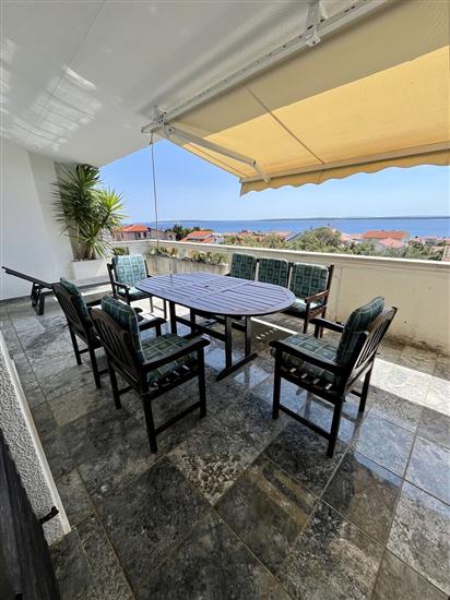 Apartment A6, for 5 persons