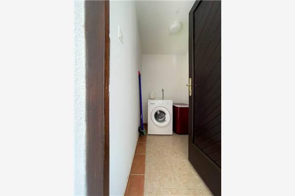 Apartment A6, for 5 persons