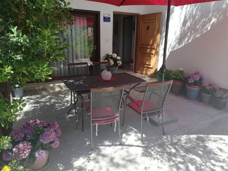 Apartmanok és Szobák Mery