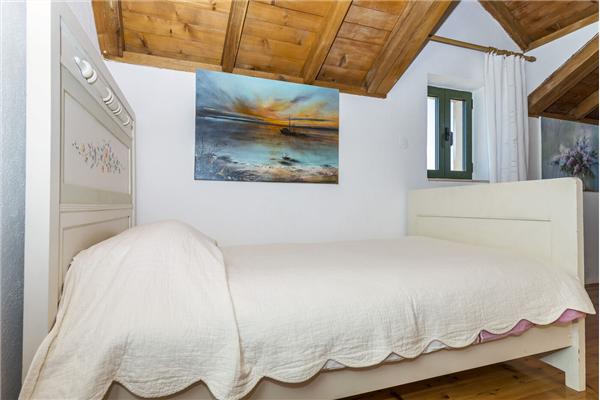 Hiša K1, na 5 osebe