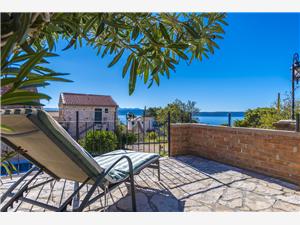 Дом Vedrana Igrane, Каменные дома, квадратура 50,00 m2, Воздуха удалённость от моря 200 m