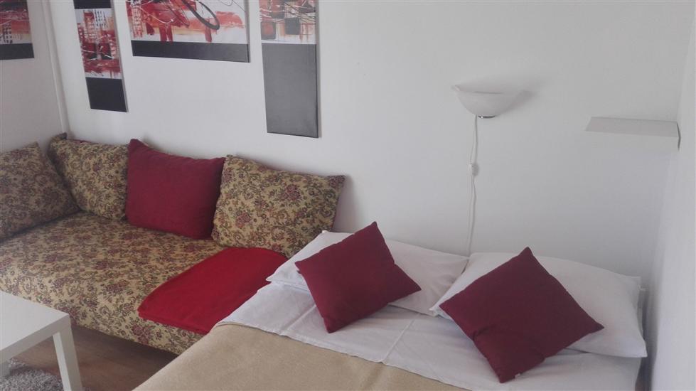Apartment A2, for 5 persons