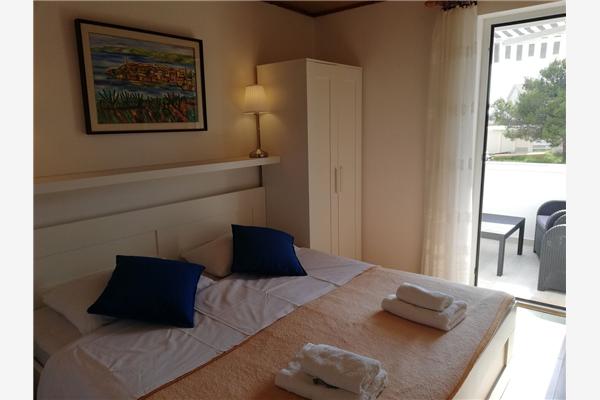 Apartment A2, for 5 persons