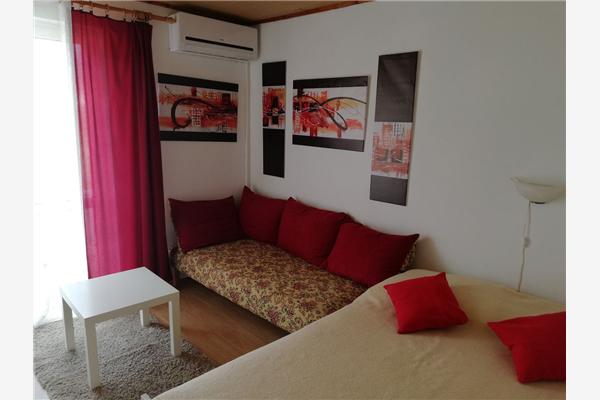 Apartment A2, for 5 persons
