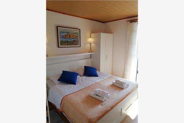 Apartment A2, for 5 persons