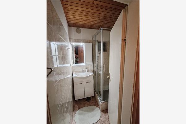 Apartment A2, for 5 persons