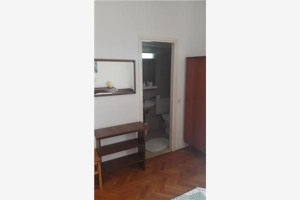 Room S1, for 2 persons