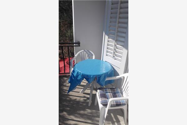 Room S1, for 2 persons