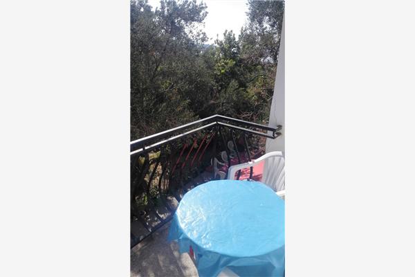 Room S1, for 2 persons