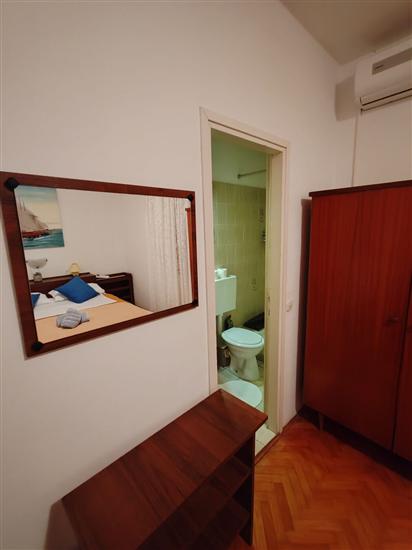 Room S2, for 2 persons