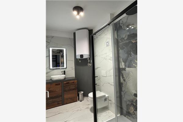 Hiša K1, na 5 osebe