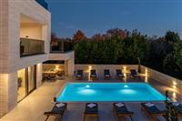 Kuća K1, za 10 osoba/e