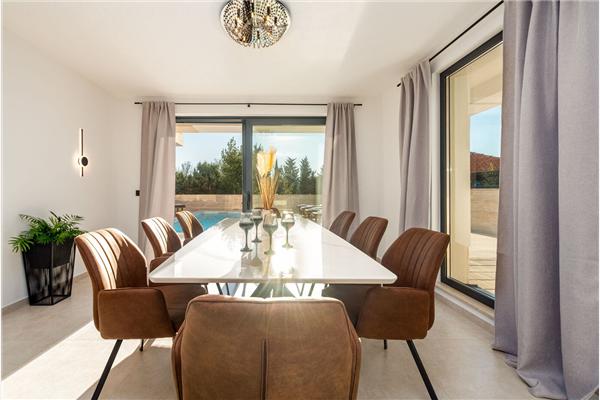 Kuća K1, za 10 osoba/e