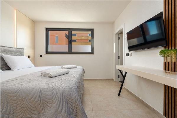 Kuća K1, za 10 osoba/e