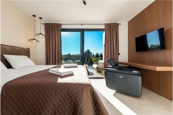 Kuća K1, za 10 osoba/e