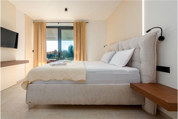 Kuća K1, za 10 osoba/e