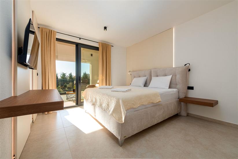 Kuća K1, za 10 osoba/e