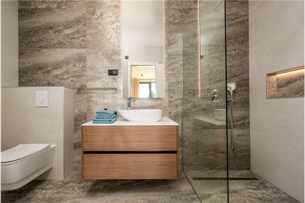 Kuća K1, za 10 osoba/e