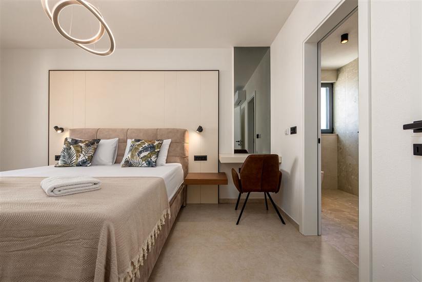 Kuća K1, za 10 osoba/e