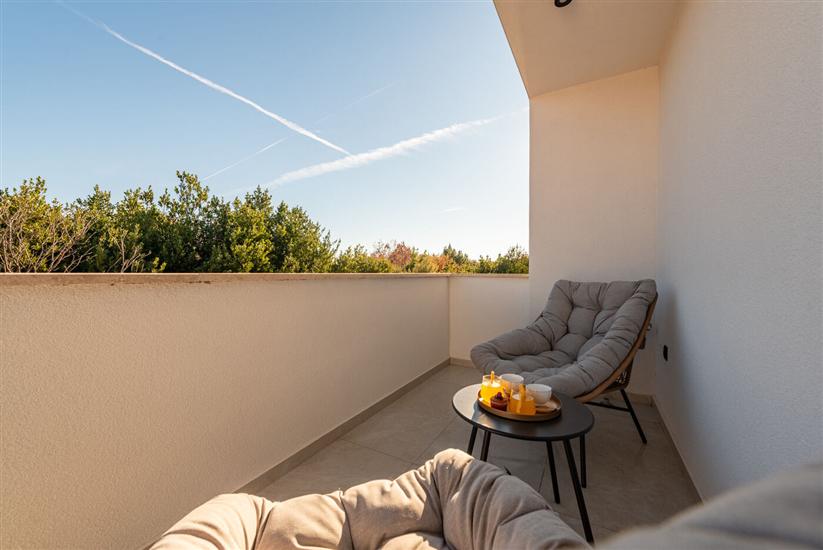 Kuća K1, za 10 osoba/e