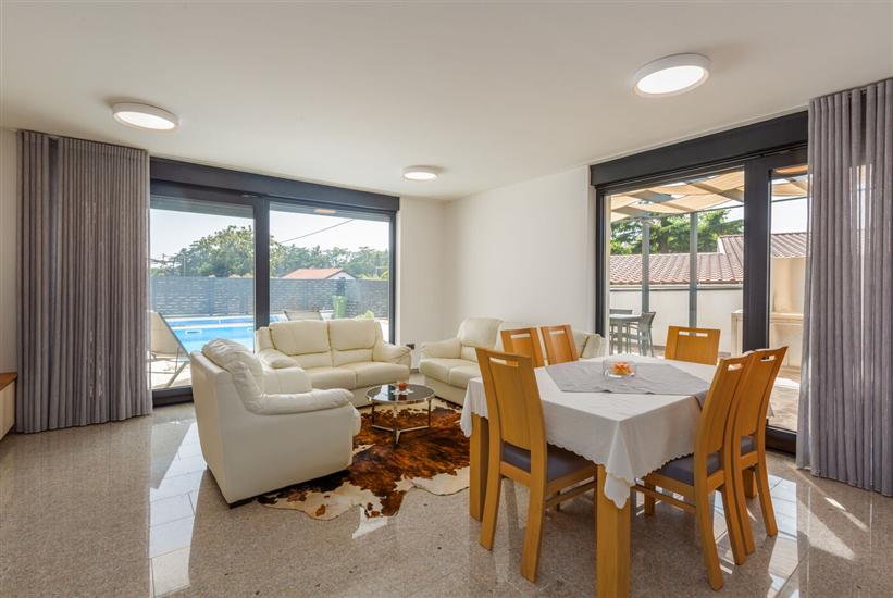 Hiša K1, na 6 osebe