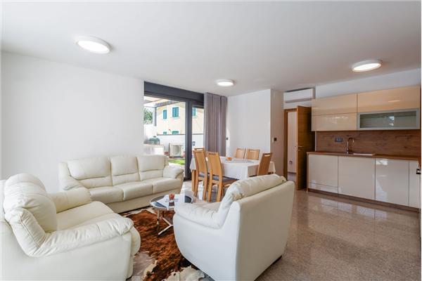 Hiša K1, na 6 osebe