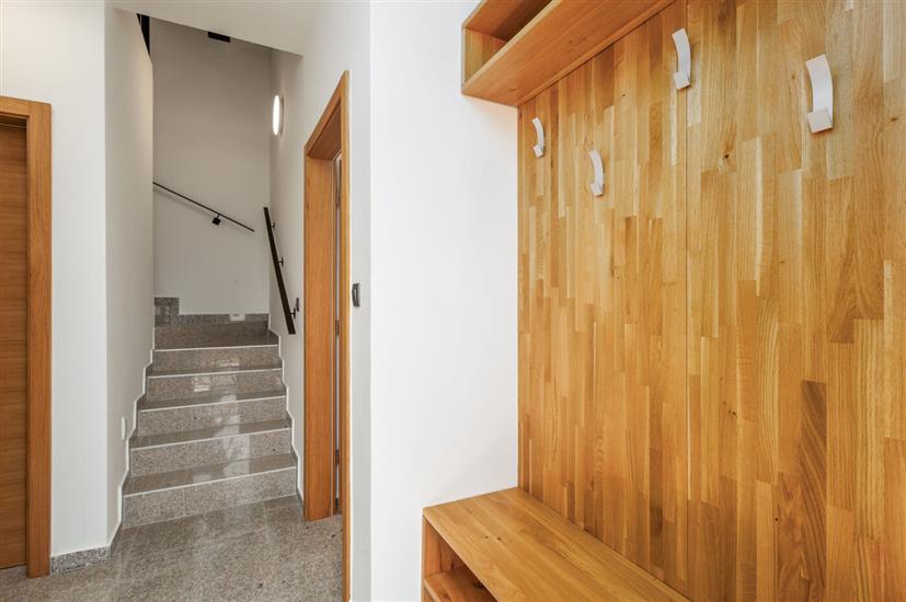 Hiša K1, na 6 osebe