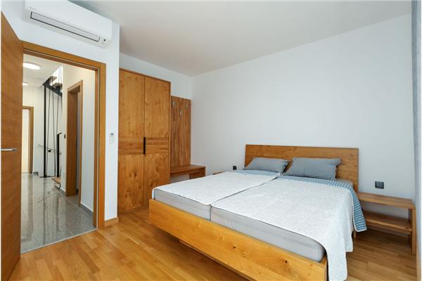 Hiša K1, na 6 osebe