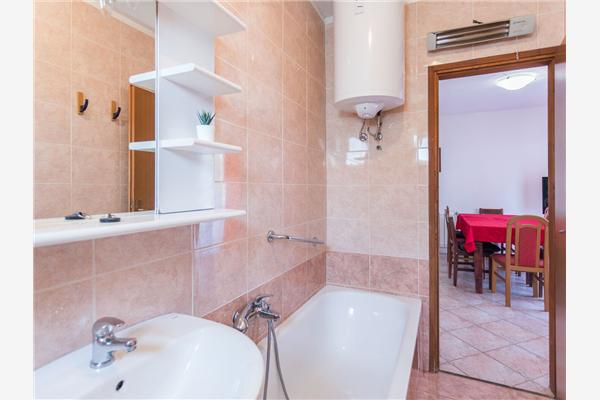 Apartment A1, for 4 persons