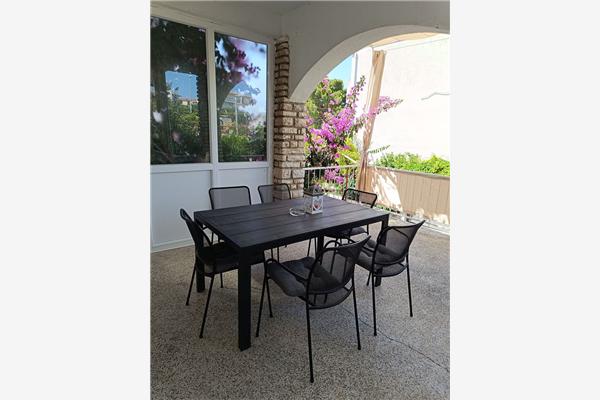 Apartment A1, for 6 persons