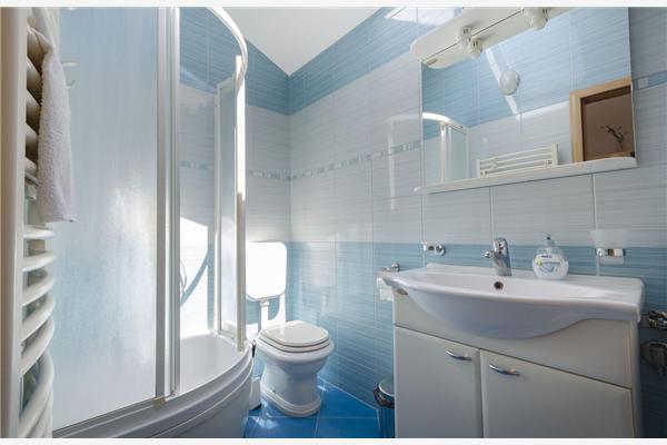 Apartment A2, for 5 persons