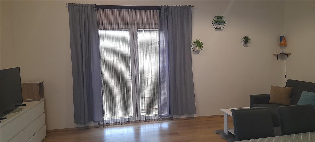 Apartment A1, for 5 persons