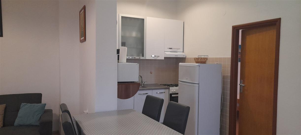Apartment A1, for 5 persons