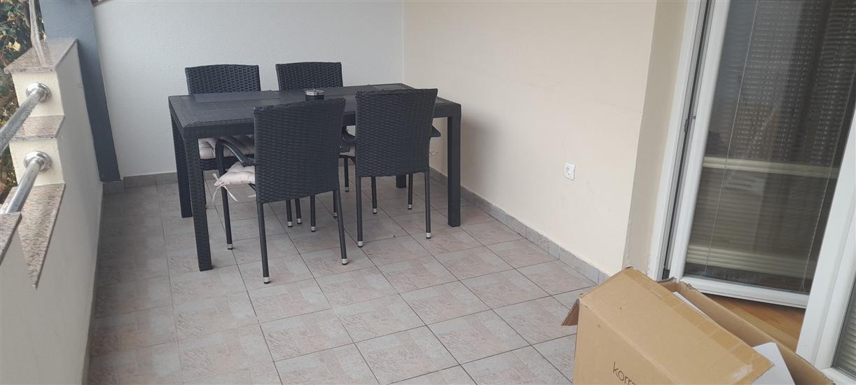 Apartment A2, for 5 persons