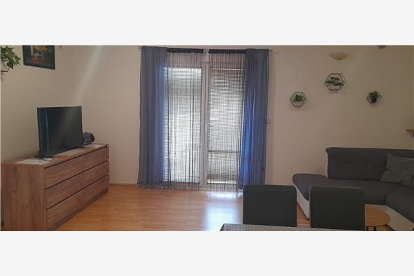 Apartment A2, for 5 persons