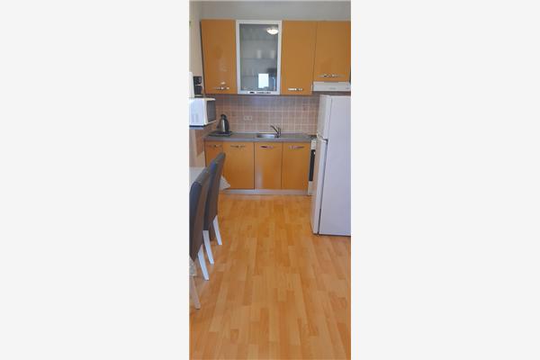 Apartment A2, for 5 persons