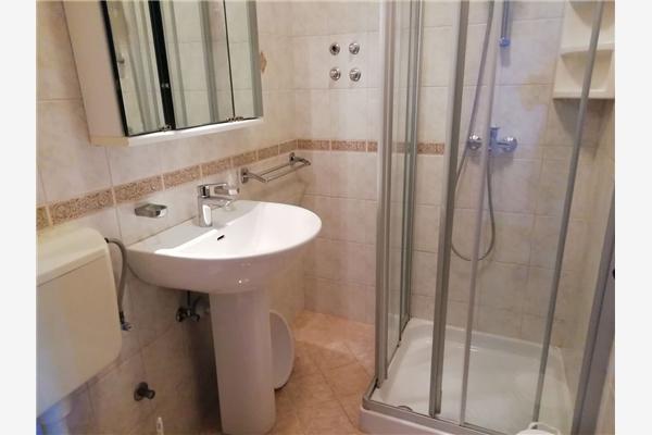 Apartment A4, for 12 persons