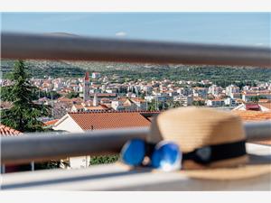 Apartmaji in Sobe Kudelik Trogir, Kvadratura 20,00 m2, Oddaljenost od centra 500 m